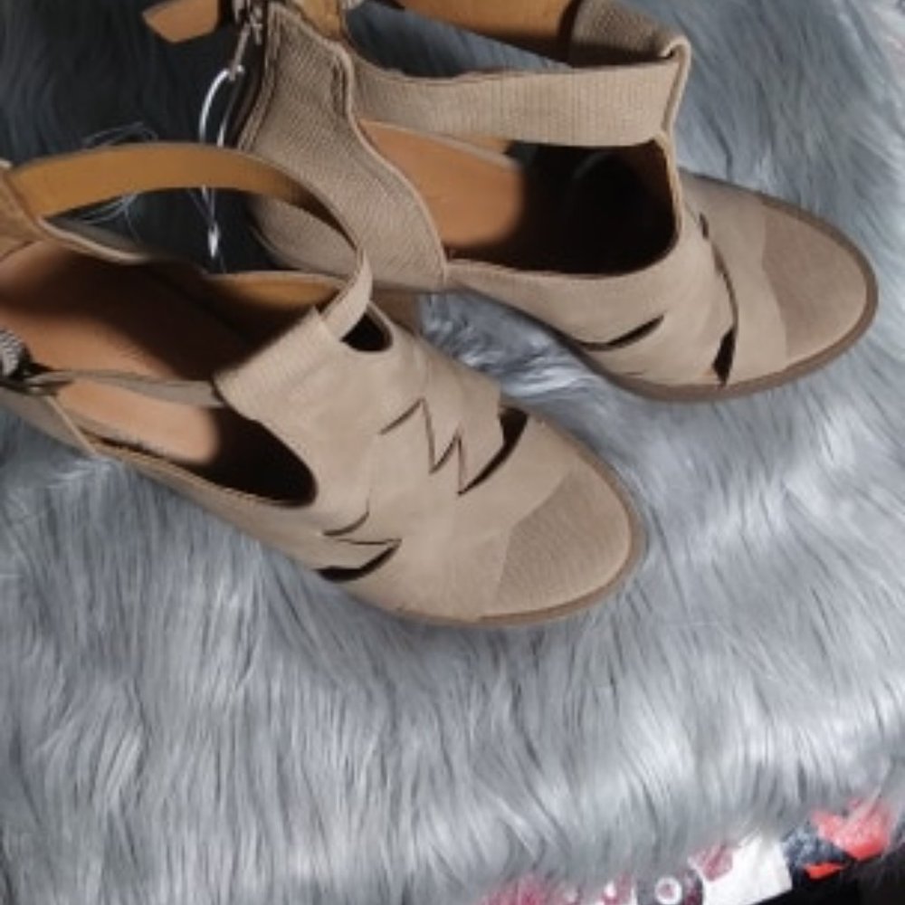 Womens Auburn Faux Leather Open Toe Stacked Heel - Picture 6 of 6